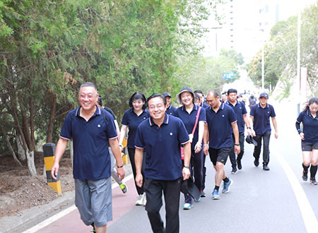 陶冶情操，激發(fā)活力——集團舉辦主題黨日暨健步走活動